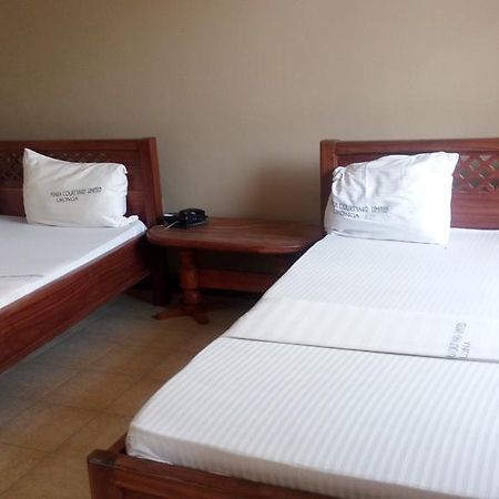 Mara Courtyard Lodge Dar es Salaam Extérieur photo