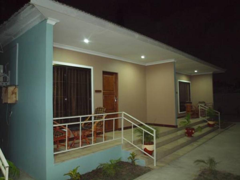 Mara Courtyard Lodge Dar es Salaam Extérieur photo