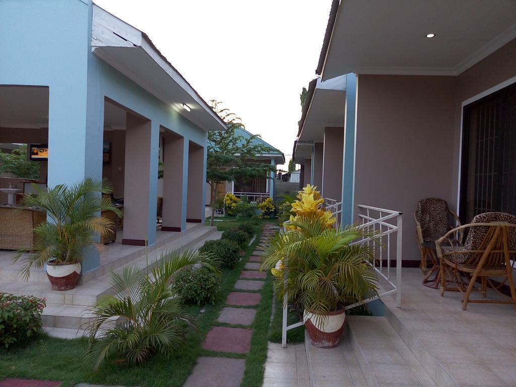Mara Courtyard Lodge Dar es Salaam Extérieur photo